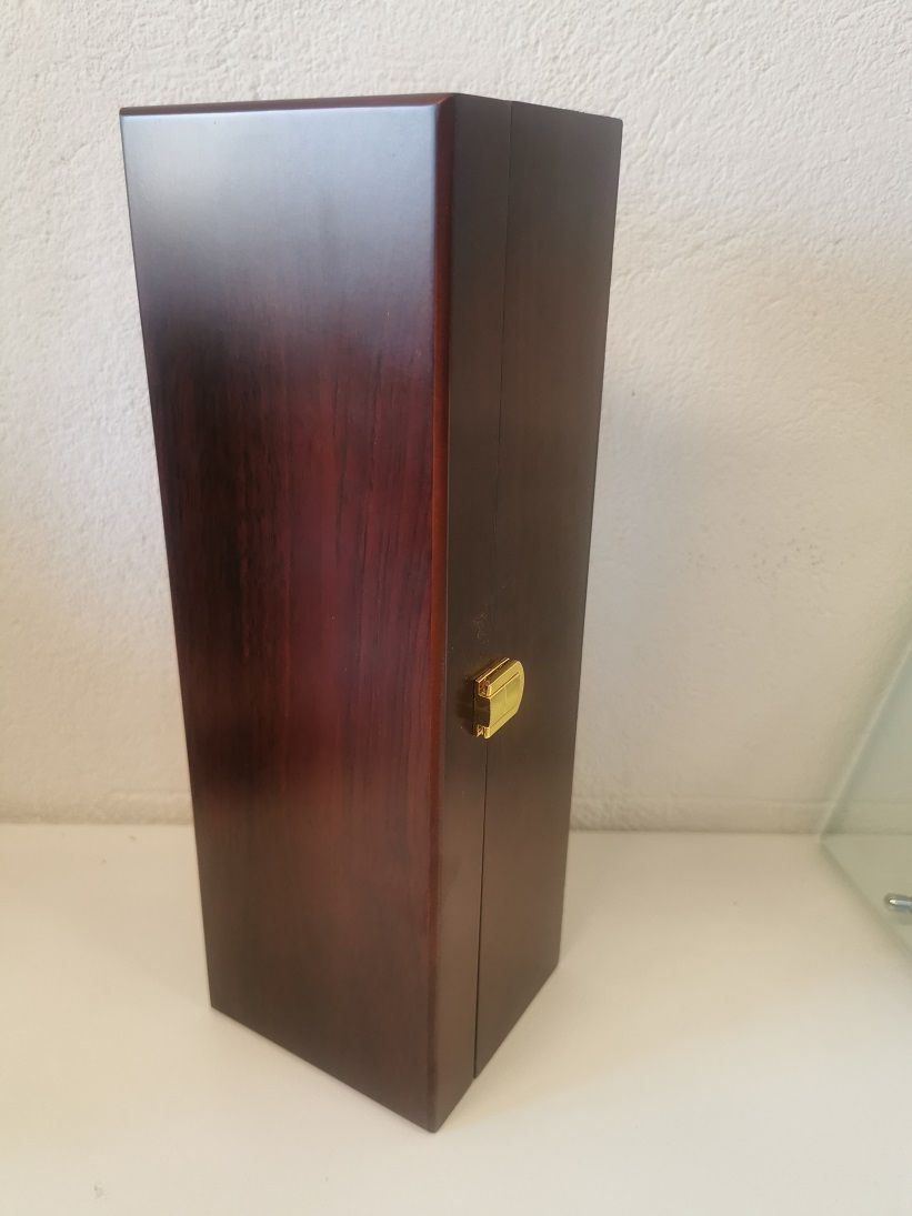 WOODEN WINE BOX WBOX